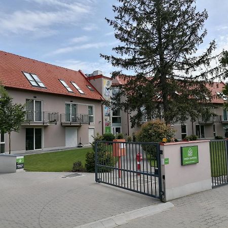 Апартаменти Kapitany Apartman Шіофок Екстер'єр фото