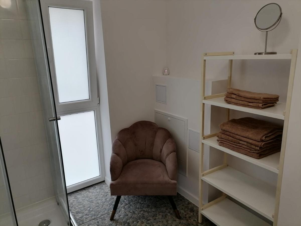 Апартаменти Kapitany Apartman Шіофок Екстер'єр фото
