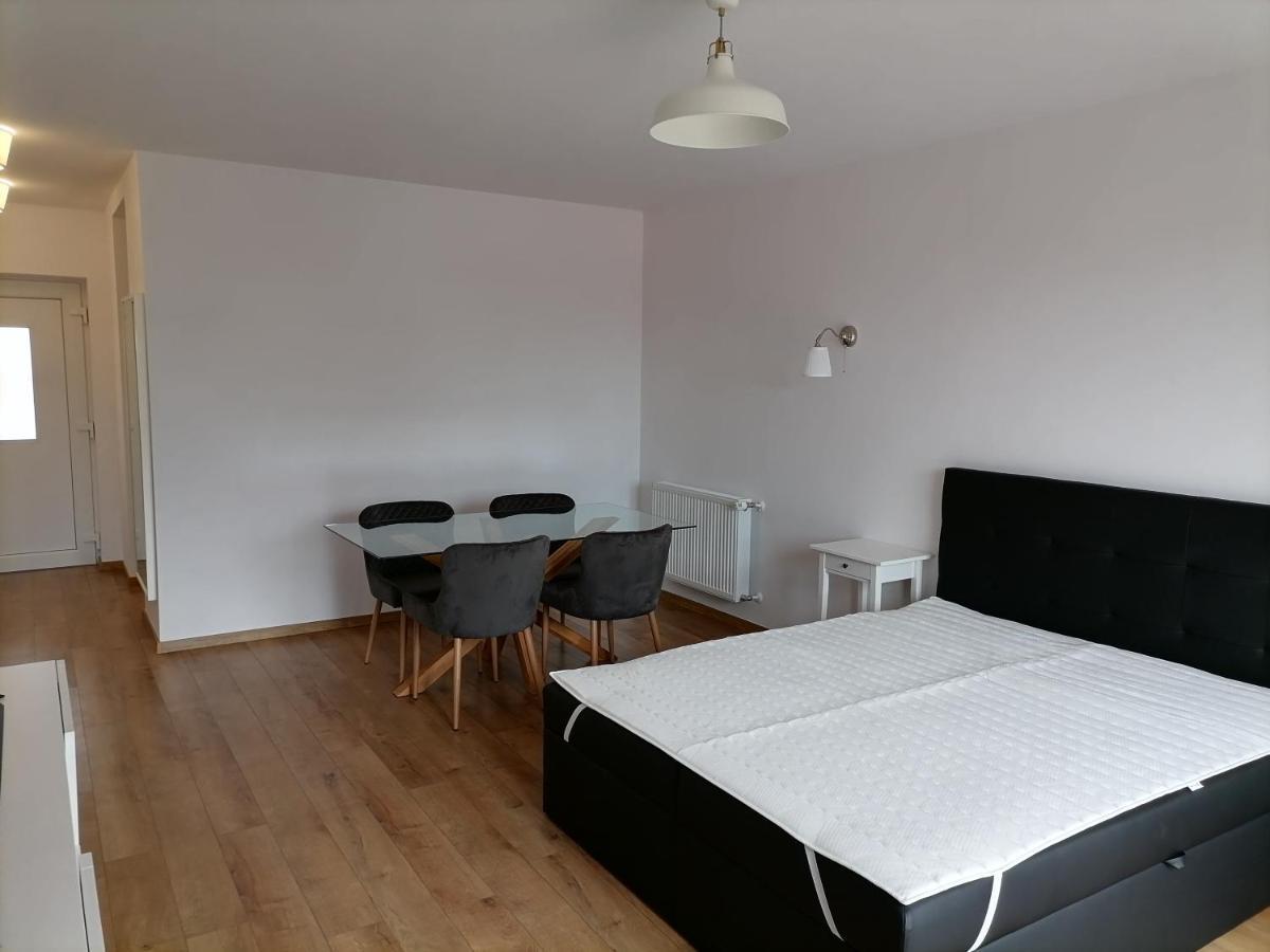 Апартаменти Kapitany Apartman Шіофок Екстер'єр фото
