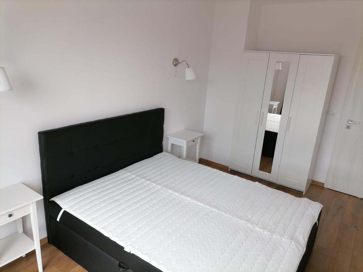 Апартаменти Kapitany Apartman Шіофок Екстер'єр фото